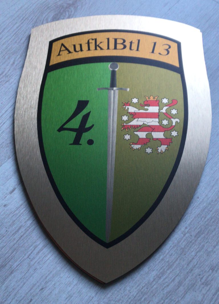 Kontur und Druck auf Dibond silber